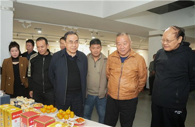<strong>西北书画院第七届书法展隆重举行</strong>